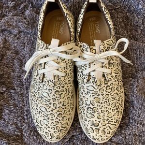 New Without Tags Toms Animal Print Shoes Sz. 9.5